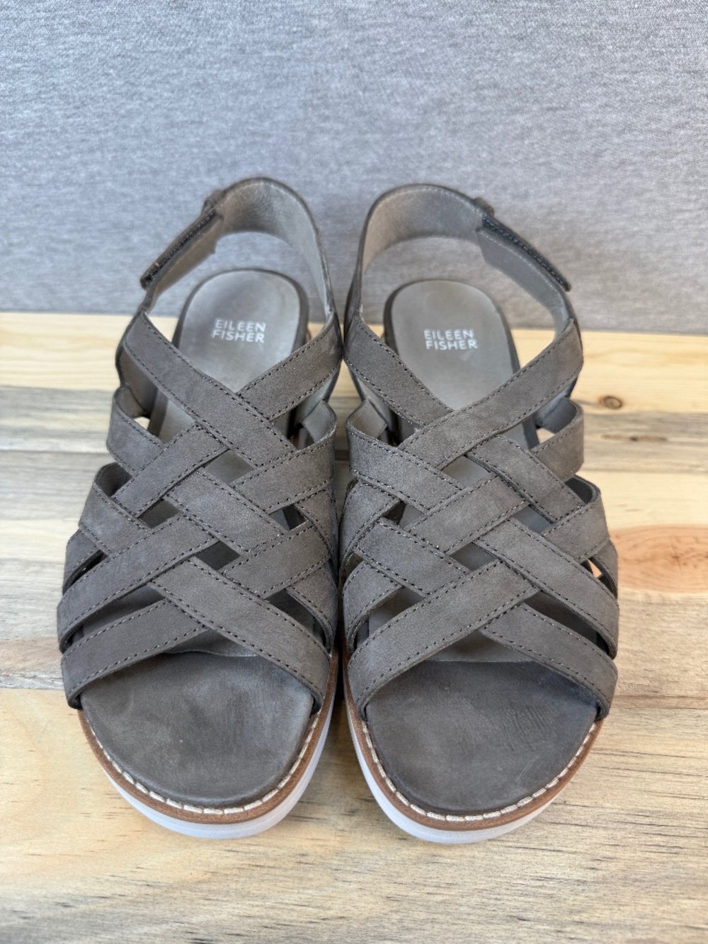 Eileen Fisher Gray Suede Leather Fisherman Strappy Sport Sandal Size 8.5 Quality